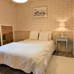 In Saint-brice-de-landell With Wifi Feriehus