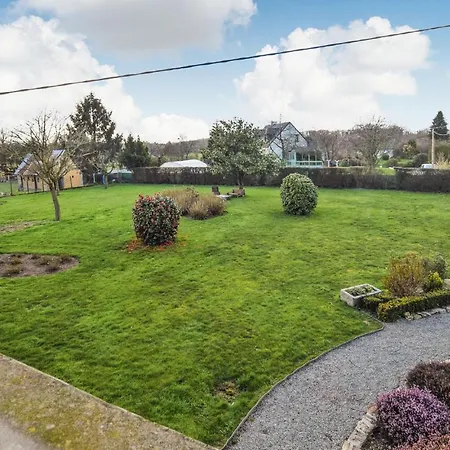 6 Bedroom Lovely In Saint-brice-de-landell 펜션 *
