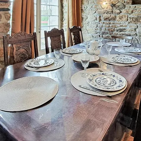 6 Bedroom Lovely In Saint-brice-de-landell 펜션