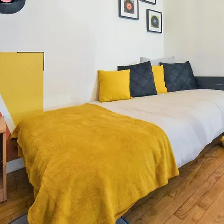6 Bedroom Lovely In Saint-brice-de-landell 펜션