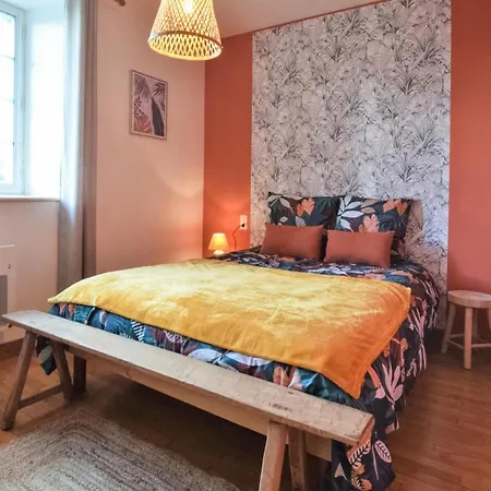 6 Bedroom Lovely In Saint-brice-de-landell * Saint-Brice-de-Landelles