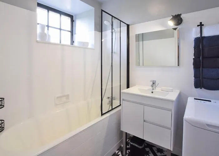 Awesome In Saint-brice-de-landell *